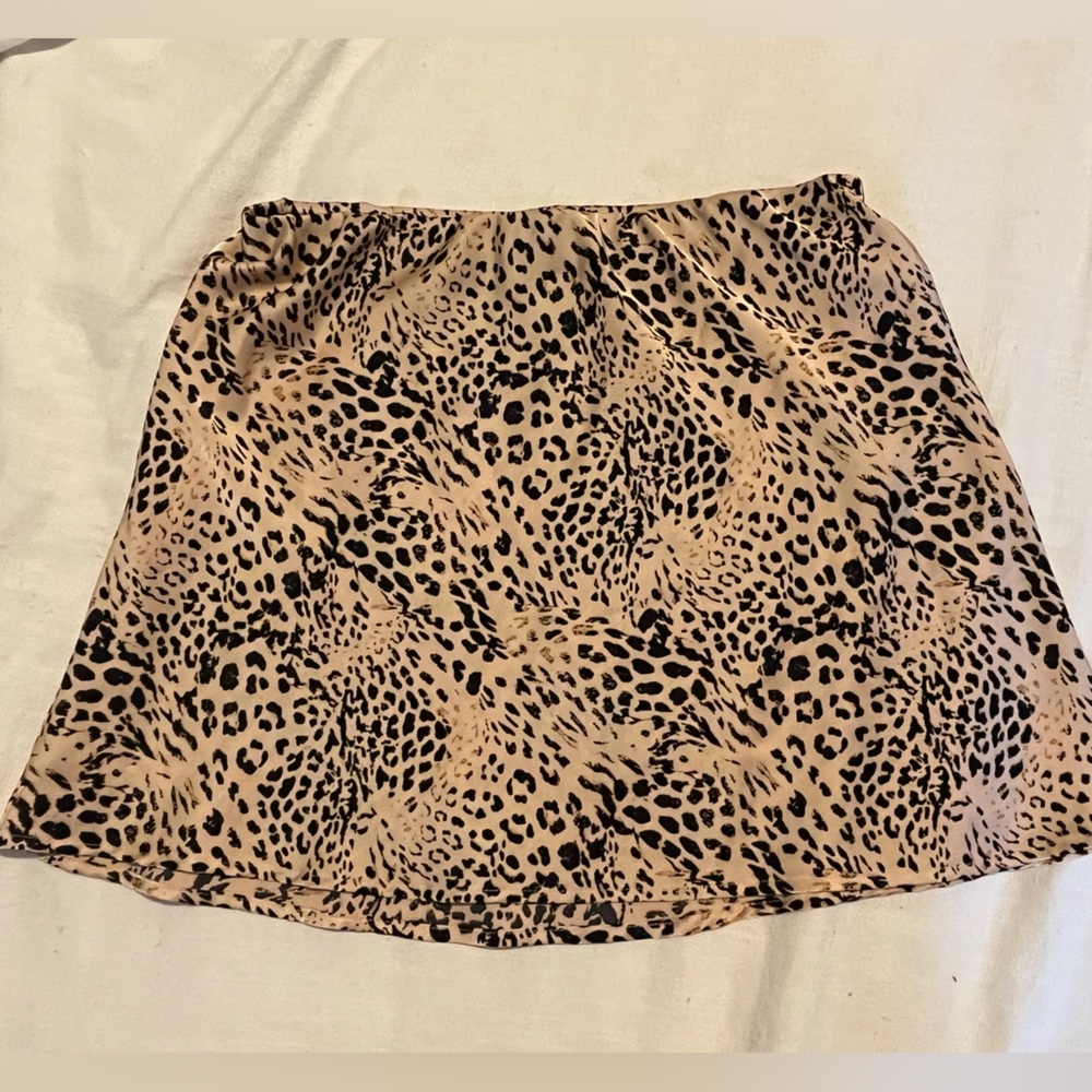 Women’s Forever 21 Cheetah Print Skirt